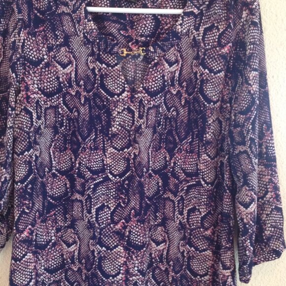 Top - Picture 9 of 9